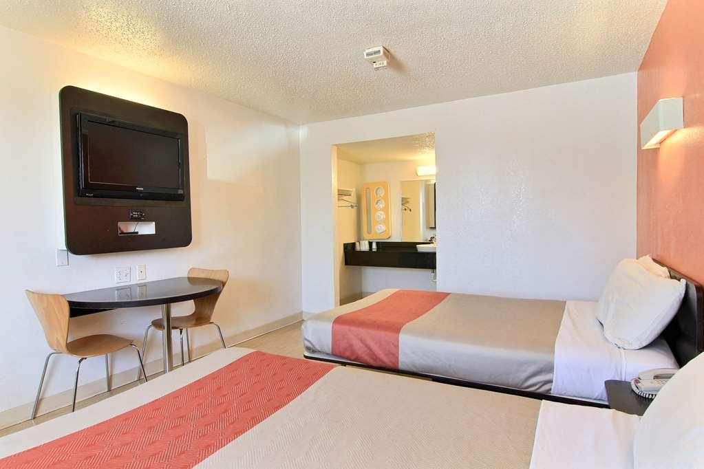 Motel 6-Swift Current, Sk Room photo